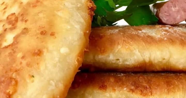 Сырные лепешки на скорую руку
