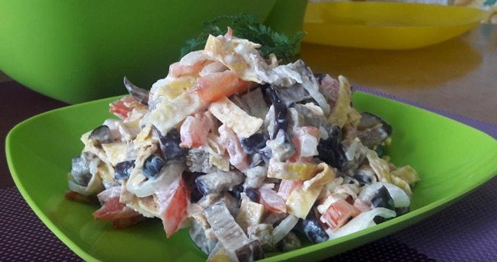 Салат из жареных баклажанов
