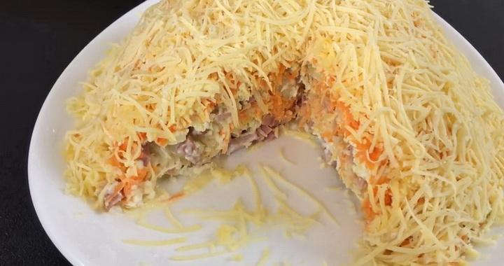 Французский салат с сыром