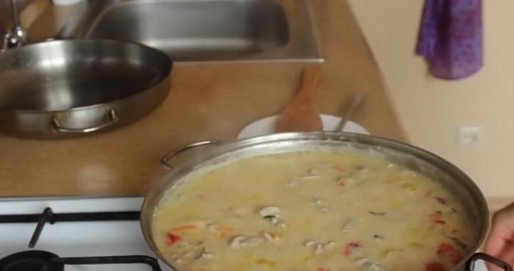 Курица тушеная с овощами