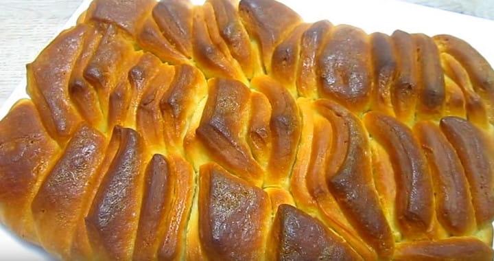 Японский пирог со сгущенкой и маслом