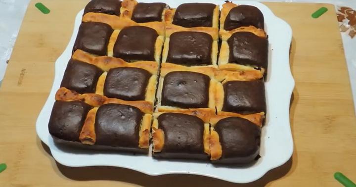 Домашняя выпечка на каждый день: пирог с творогом и какао