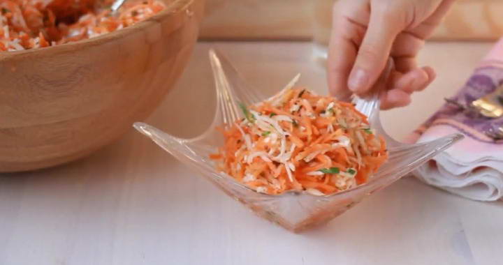 Салат из дайкона и моркови
