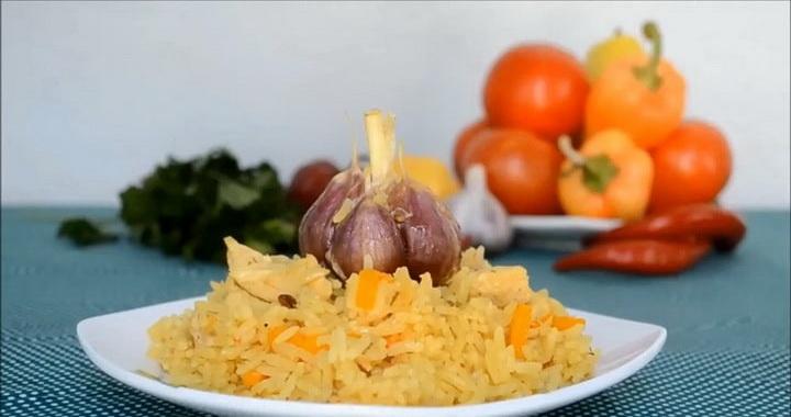 Плов с куриной грудкой - диетическое блюдо