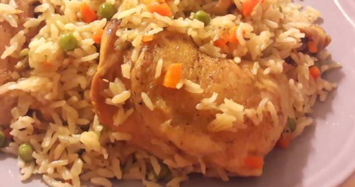 Простой рис с курицей