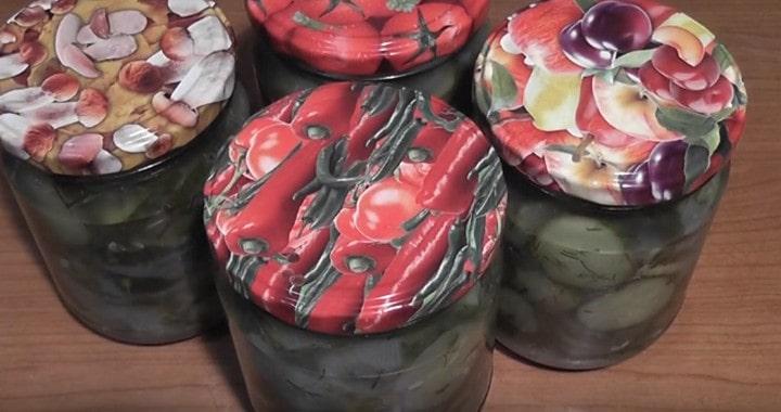 Салат из огурцов и луком