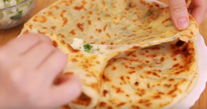 Лепешки с сыром и зеленью