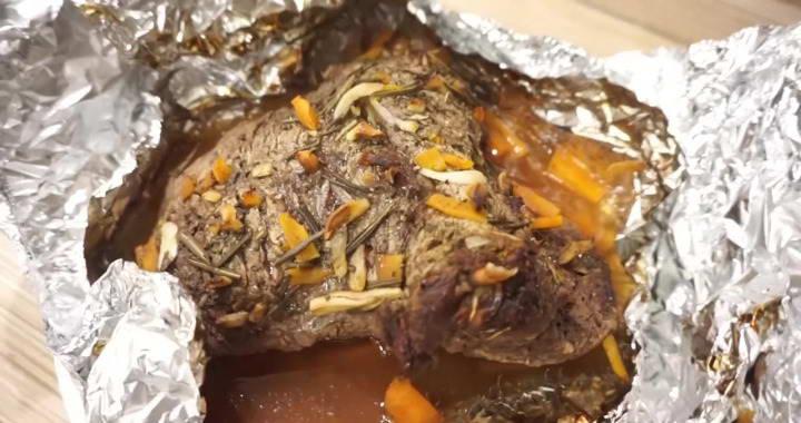 Запеченное мясо в фольге в духовке