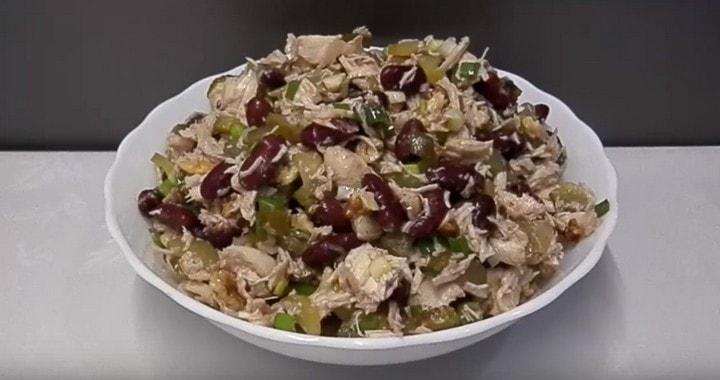 Салат с куриной грудкой и фасолью (без майонеза)