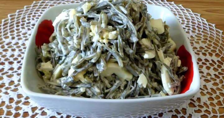 Салат из морской капусты с яйцом