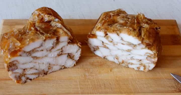 Рулет из куриных грудок в духовке