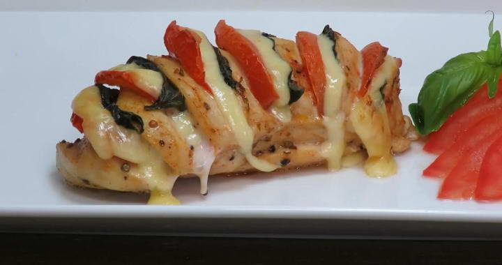 Куриная грудка с сыром в духовке