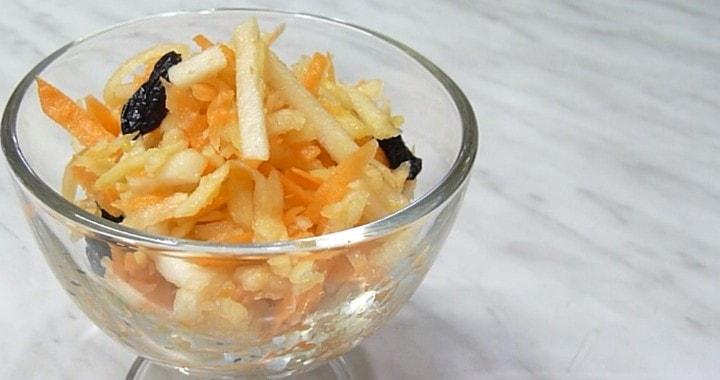 Витаминный салат из репы с яблоками