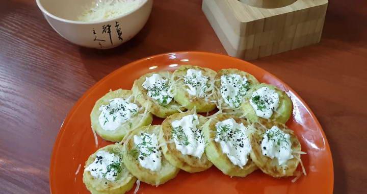 Кабачки с чесноком и сыром