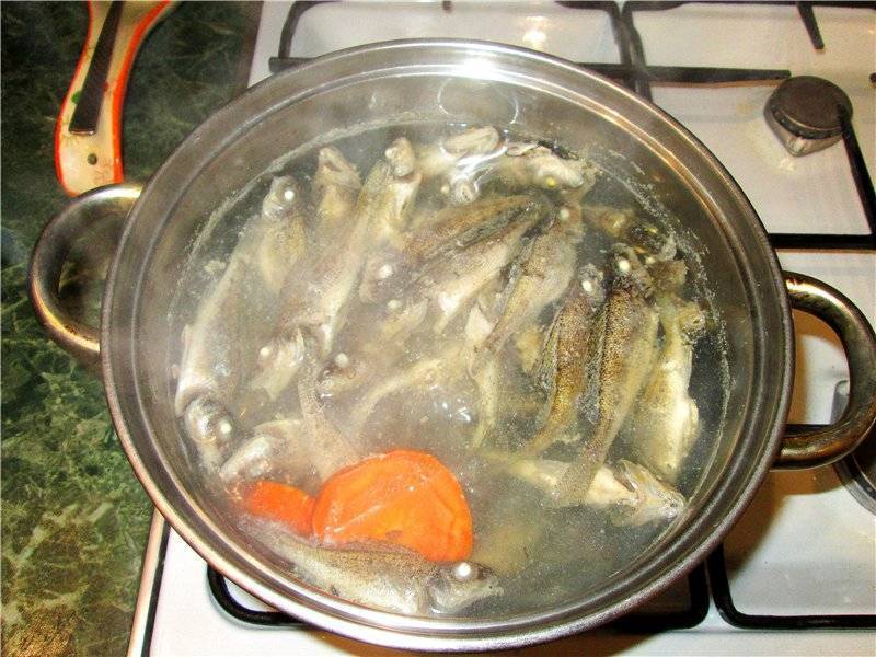 бульон из головы рыбы