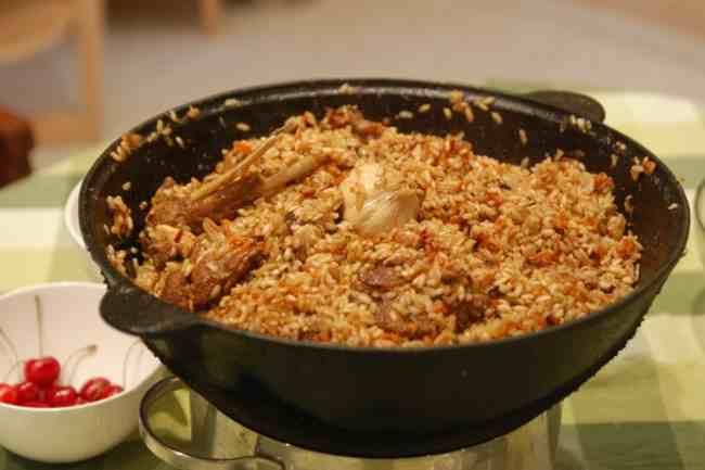 Готовим плов с курицей в казане