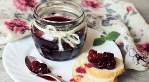 С чем вкуснее всего кушать вишневое варенье