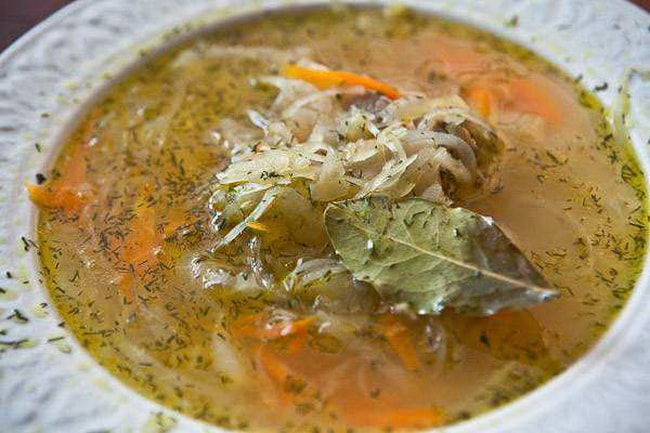 Вкуснейшие щи из квашеной капусты.