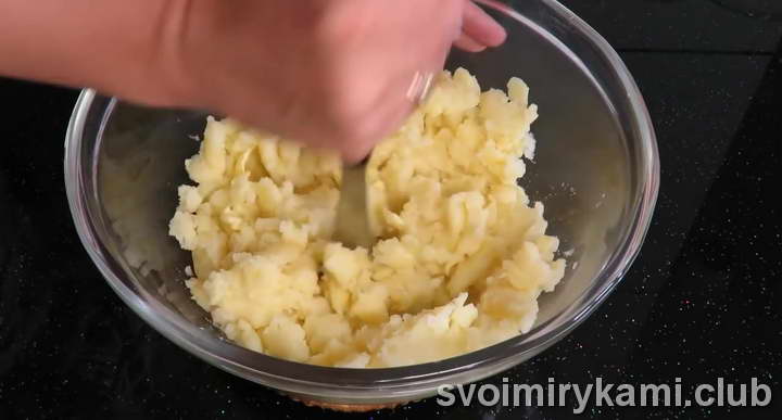 делаем картофельное пюре
